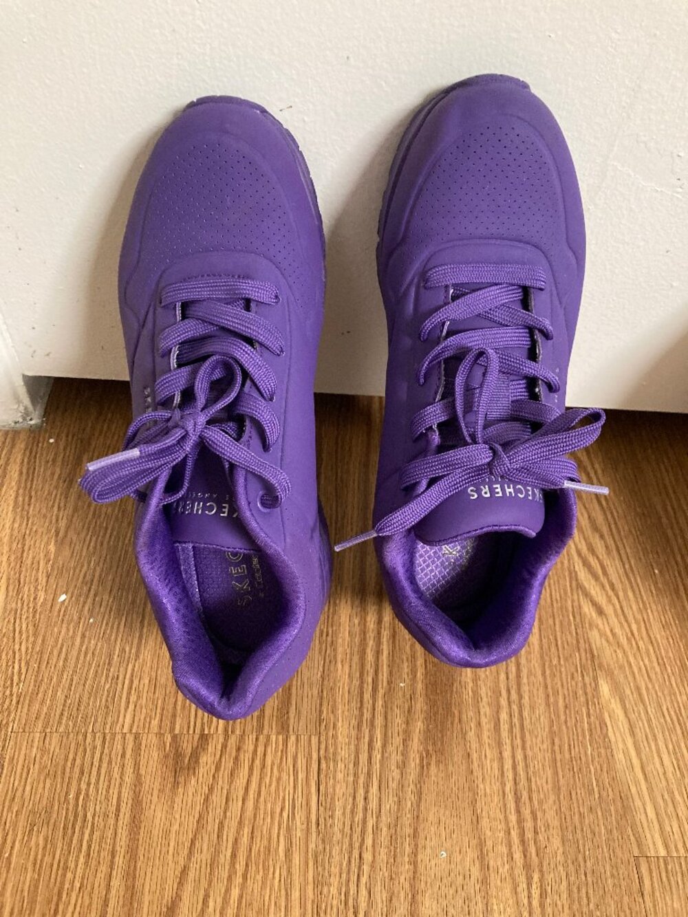 Purple Skechers Sneakers – Women’s Size 8
